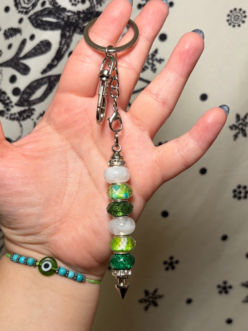Handmade Beaded Pointed Tip Keychain Self
Defense Accessory Bag Charm Gift